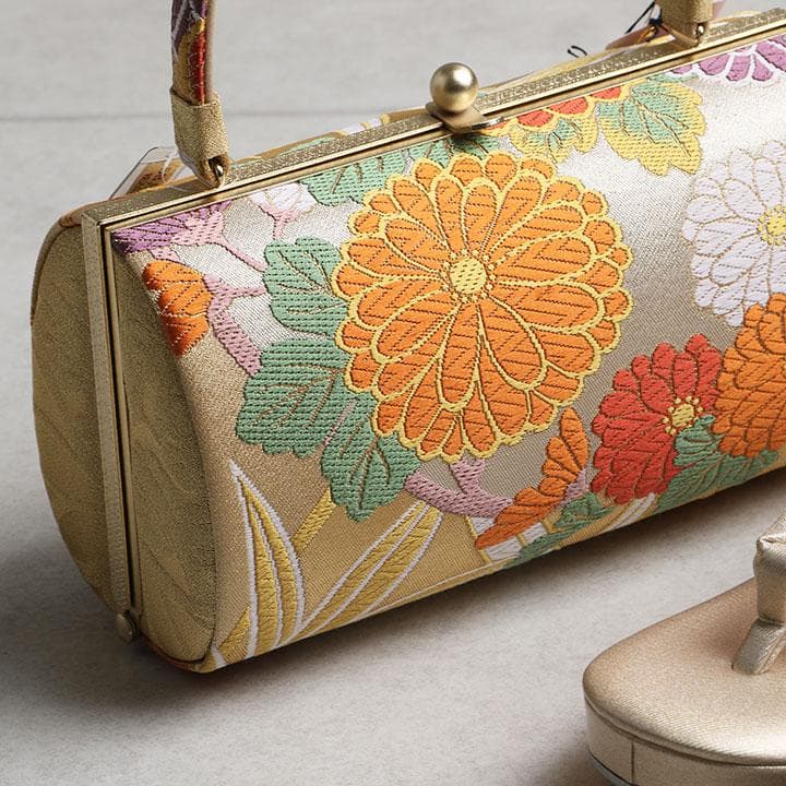 【新品】沙織謹製 草履バッグセット 草履24cm 古典柄 帯地 　03213