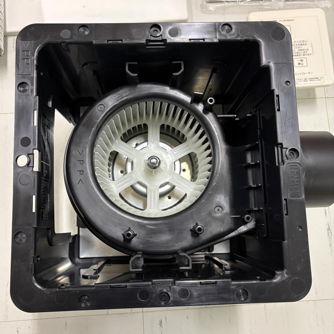 【新品未使用】panasonic 天井埋込形換気扇 FY-24CN6DH2