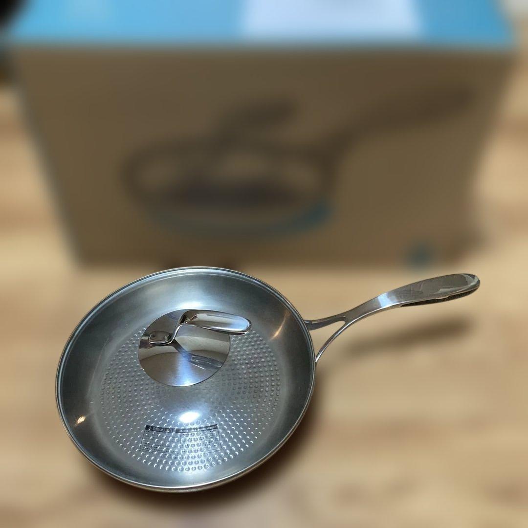 新品同様28cmステンレスフライパンタッパーウェアマストロクック強化ガラス蓋付き