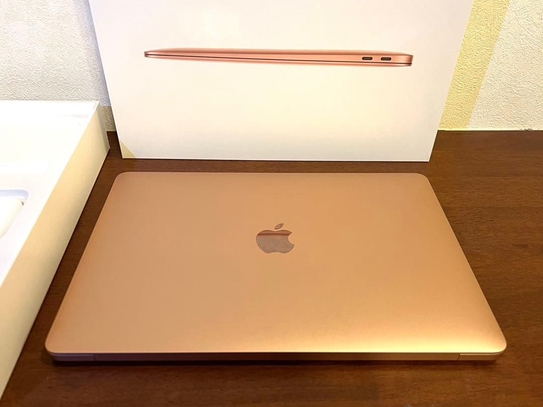 【詳細追加しました】MacBook Air MVFM2J/A パソコンバック付