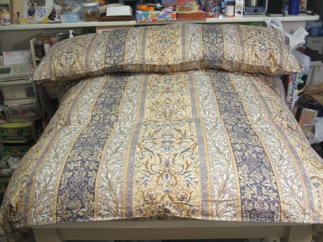 在庫限定激安価格！新品＊ロイヤル＊フランス９３％＊増量１，３キロ＊羽毛布団ＳＢ