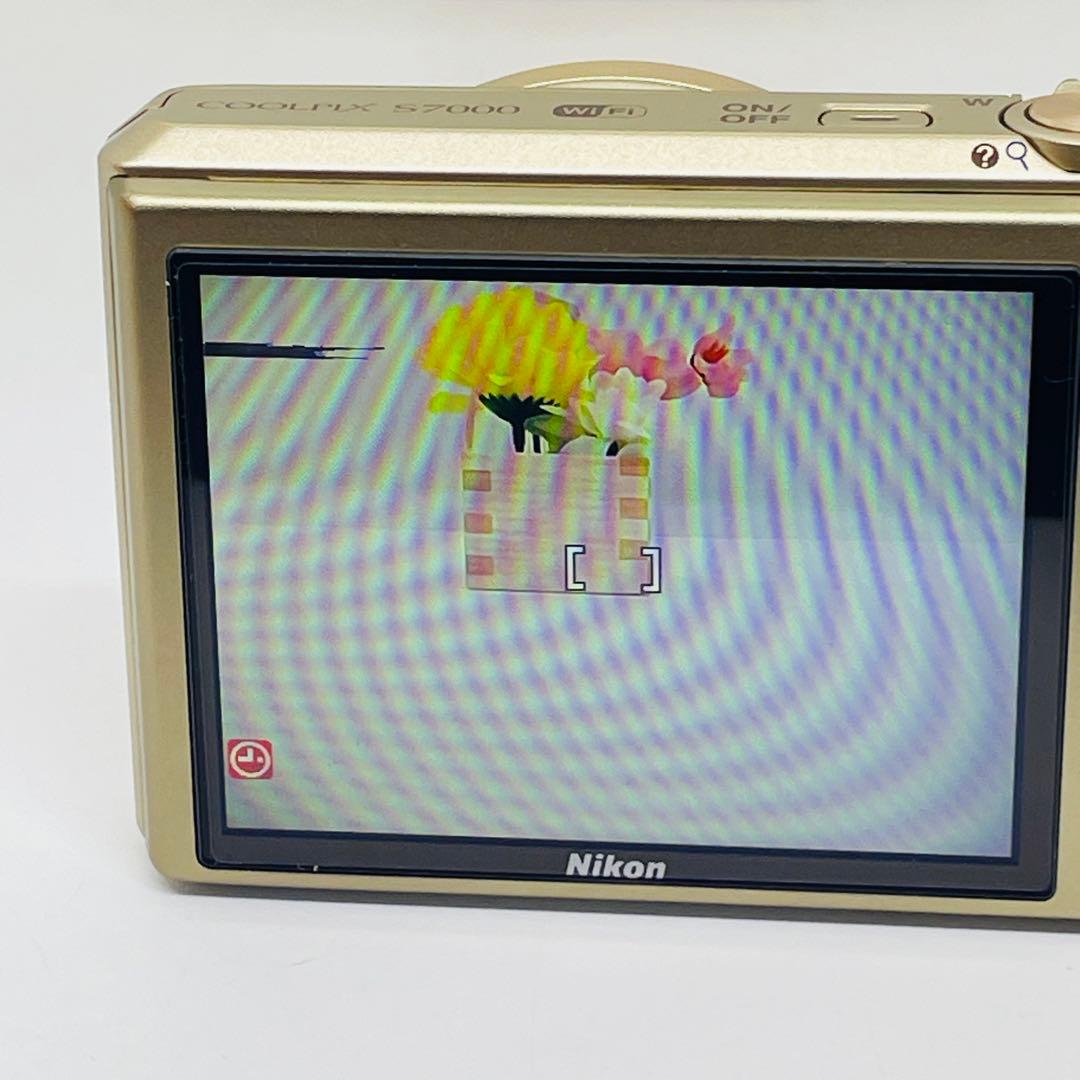 Nikon ニコン　コンパクトデジタルカメ　COOLPIX S7000