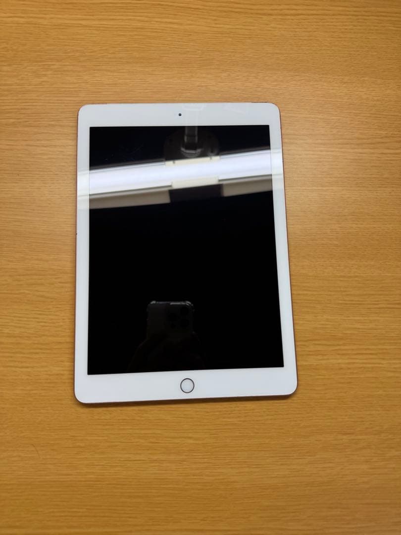 【早い者勝ち❗️】iPad 第6世代 32GB WiFiモデル