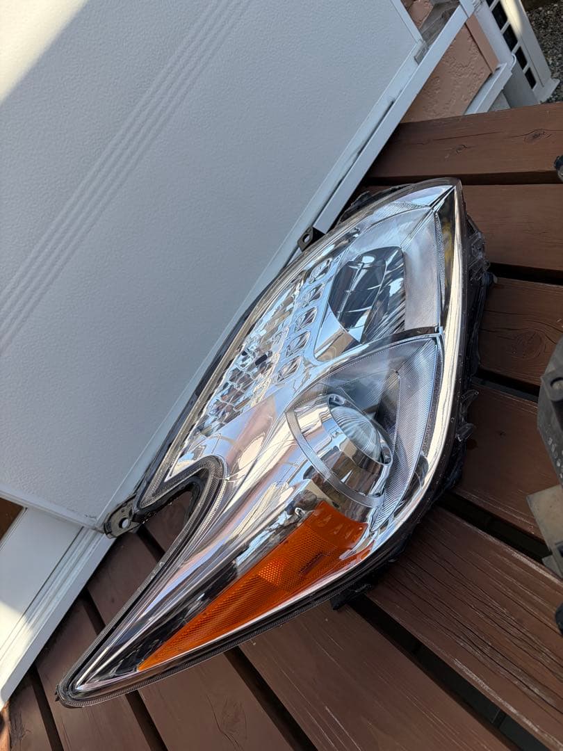 30プリウス　USヘッドライト USDM