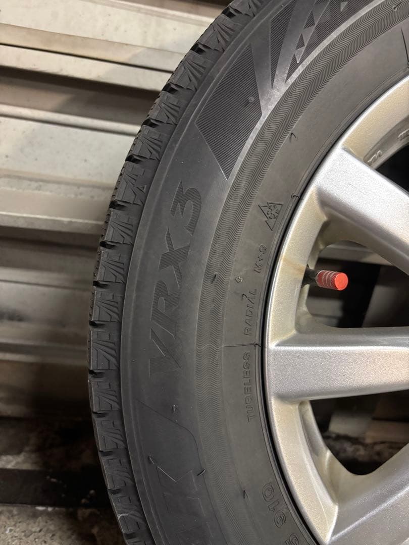 スタッドレス+アルミ　ブリヂストン VRX3 195-65-15 2021年製