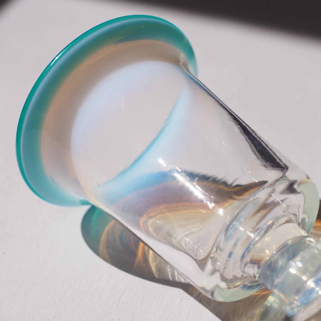 氷コップ ベル型 乳白ぼかし 青 / 明治 大正