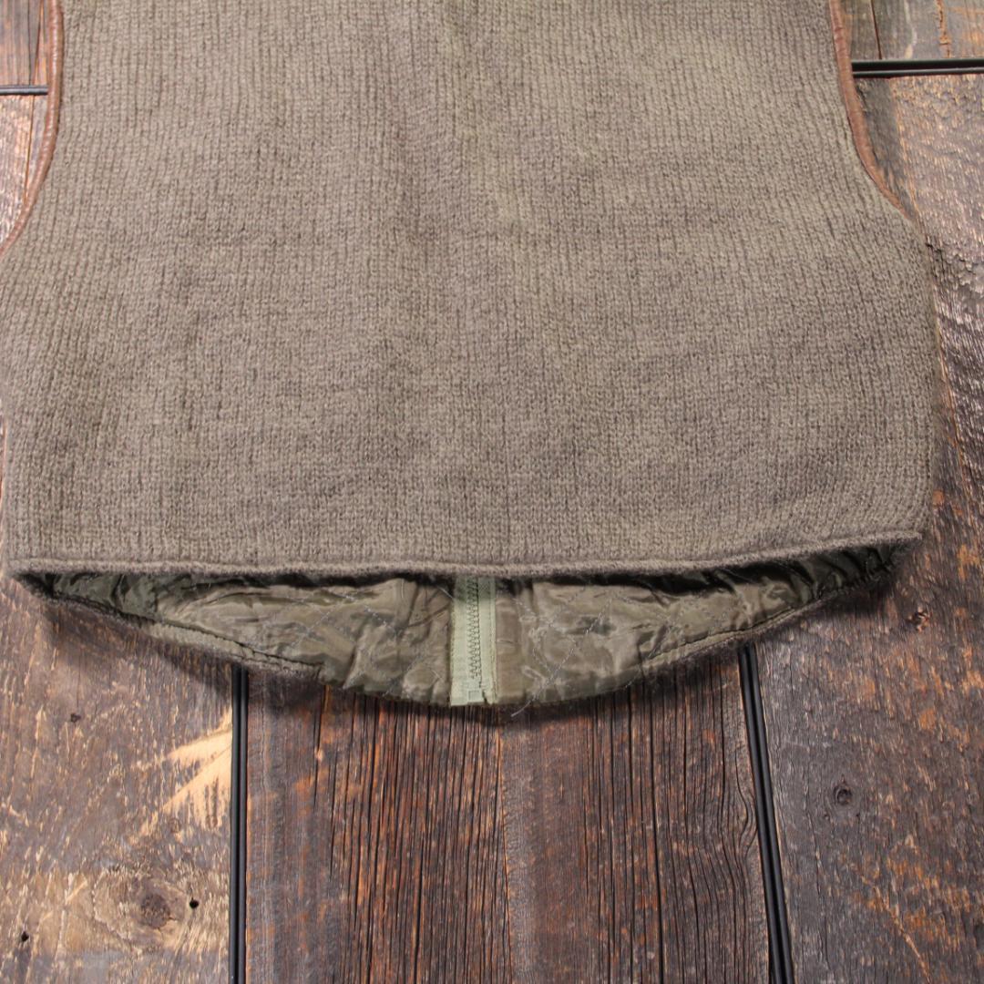 古着　モヘアジレ　ベスト　イタリアヴィンテージ　チョッキ　４６　M カーキ.