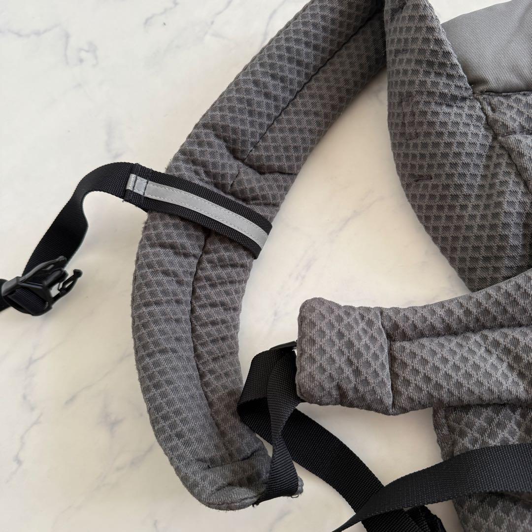 美品　エルゴベビー オムニブリーズ　抱っこ紐 グレー　メッシュ