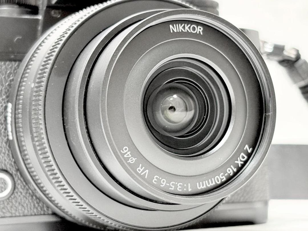 【ほぼ新品】 Nikon Z fc シャッター数 約311回　動作良好・返品保証