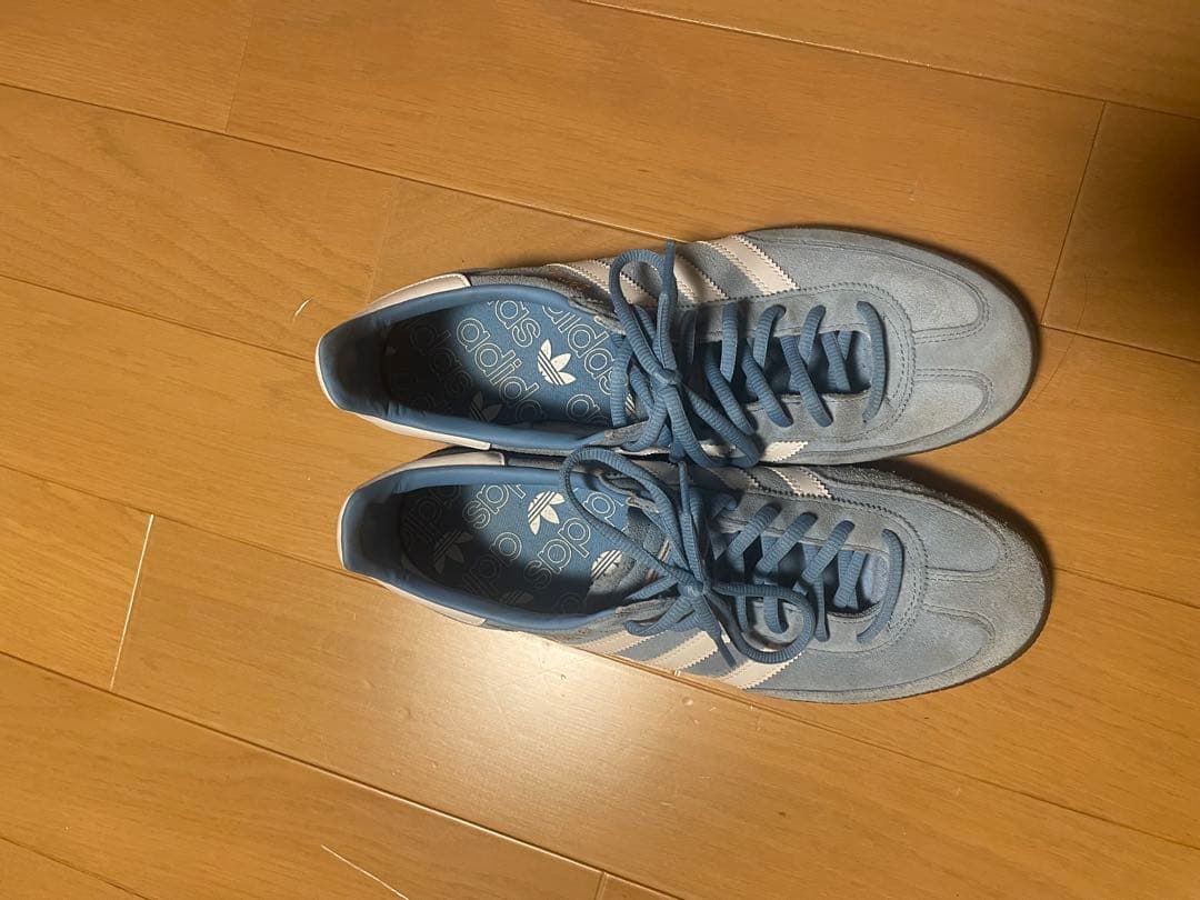 Adidas スペツィアルライトブルー