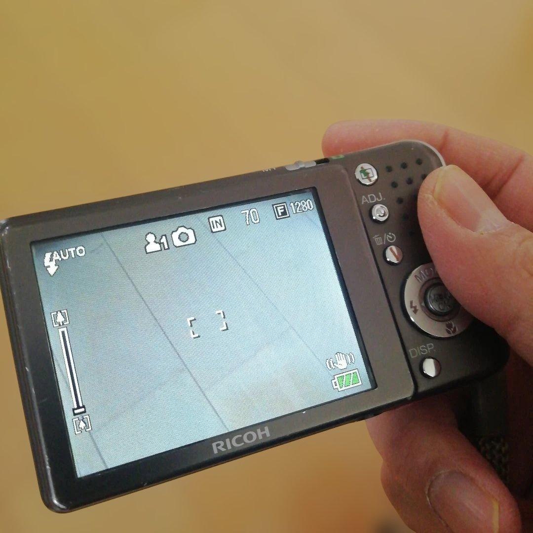 Ricoh Caplio R6 コンパクトデジタルカメラ 赤