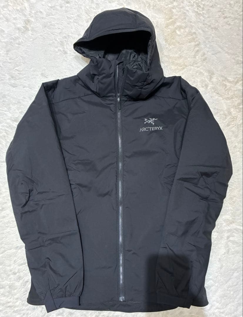 アークテリクス ATOM HOODY 黒 S 正規品 ネームロゴ ラストモデル！