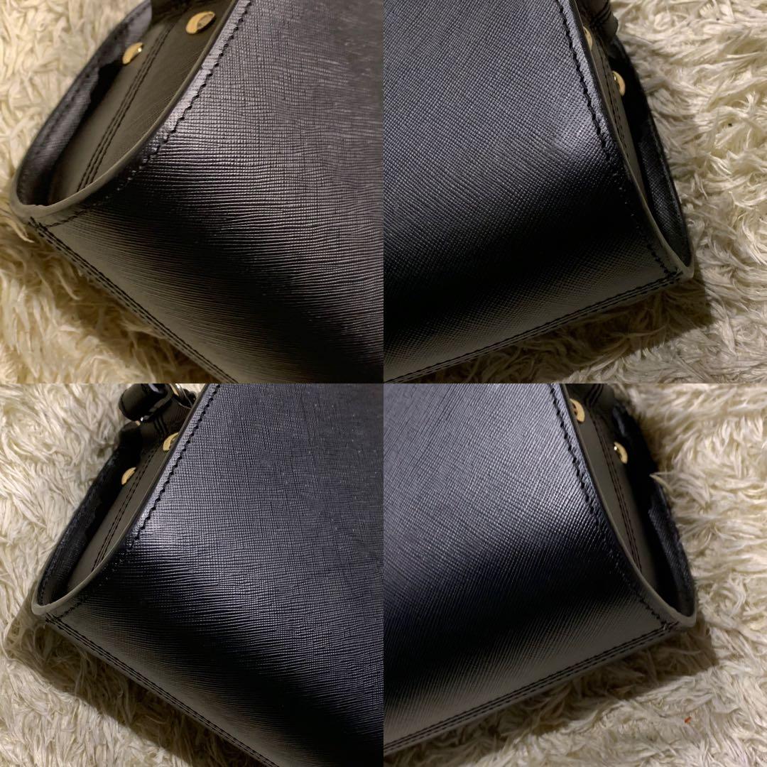 美品✨A.P.C. ショルダーバック　ハーフムーン　エンボス加工　ブラック