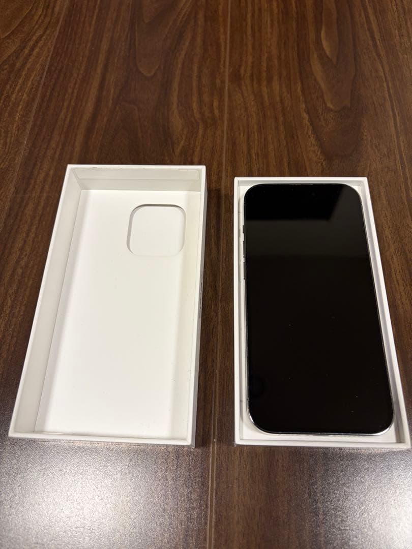 iPhone 14 Pro 256GB 本体 SIMフリー 箱充電器付