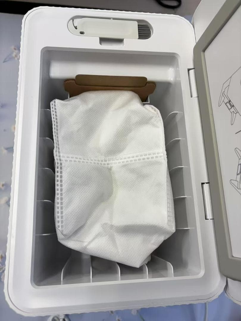 iRobot 2 ロボット掃除機+AutoEmpty™ 充電ステーション 白