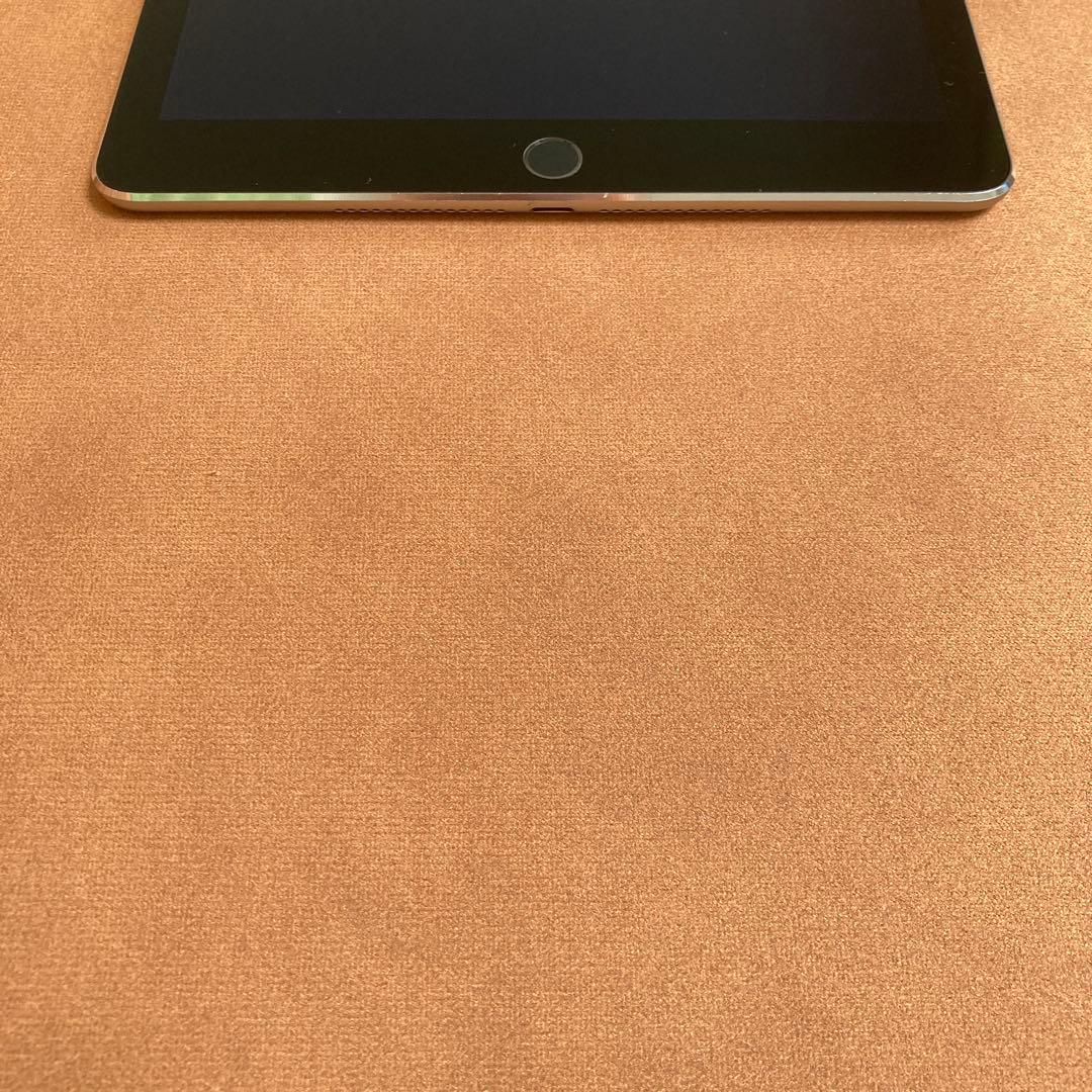 817【早い者勝ち】iPad Air2 第2世代 128GB WIFIモデル☆