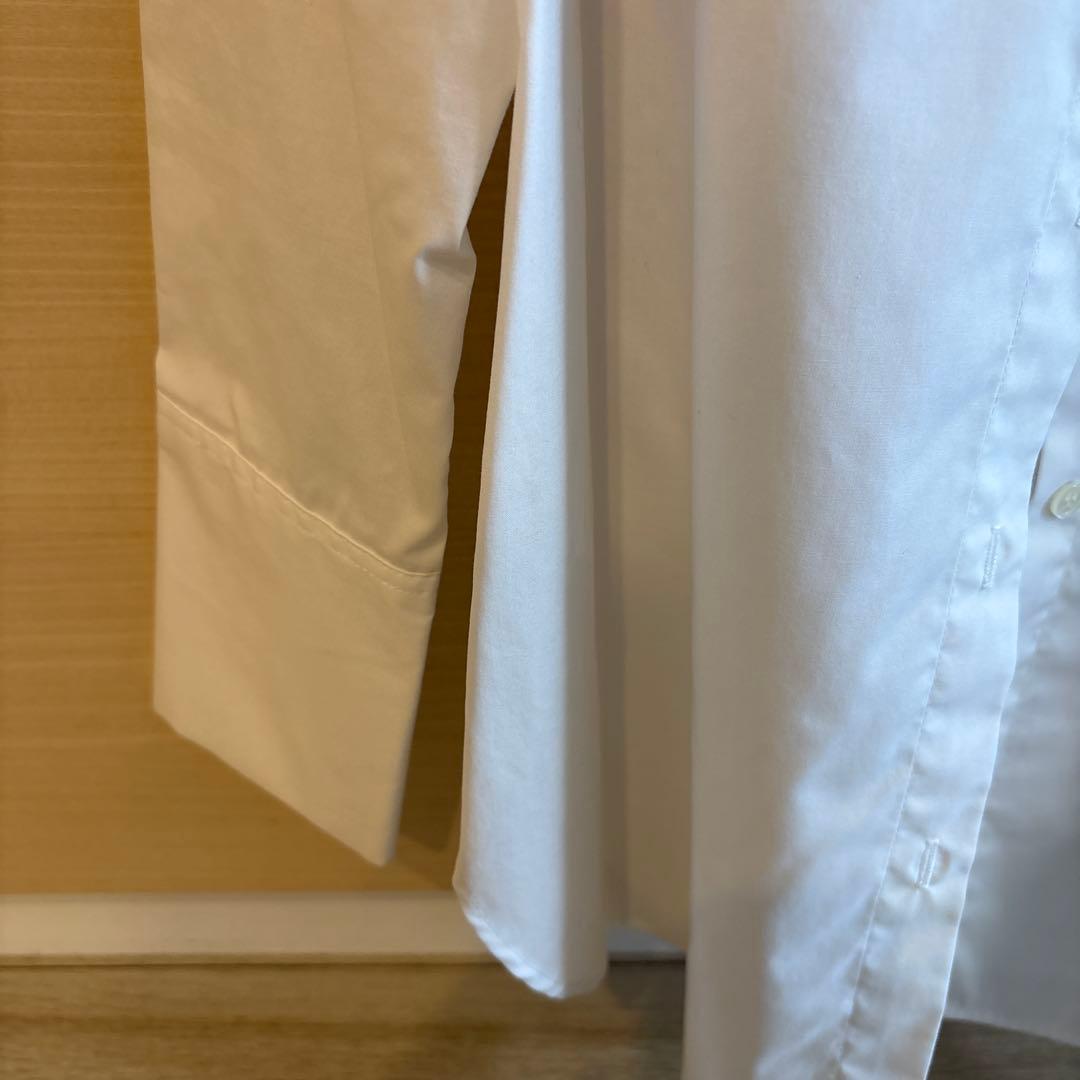 OHGA 刺繍付きケープカラーシャツ　ブラウス