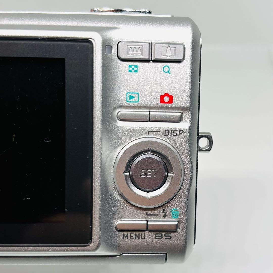 美品✨ CASIO EXILIM EX-Z77 シルバー デジカメ コンデジ