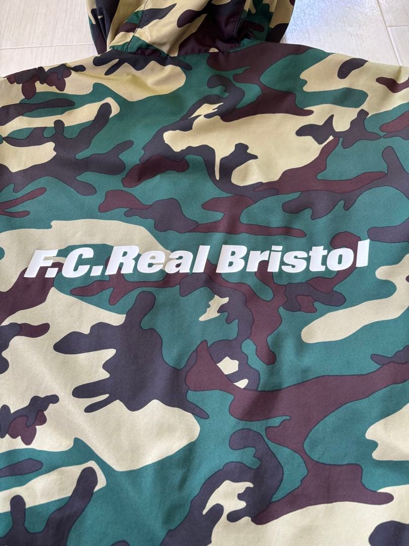 F.C.R.B. NIKE ブリストル　カモフラ　パーカー　Mサイズ