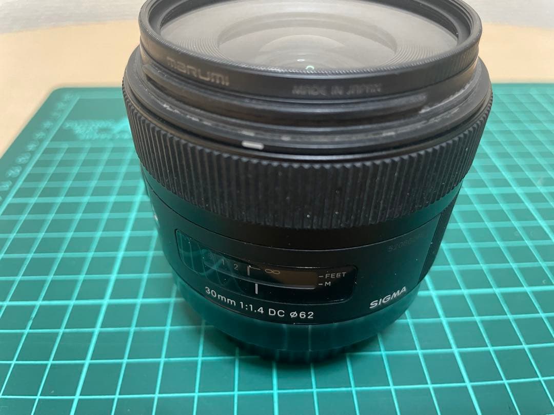 シグマ　SIGMA 30mm F1.4 (キャノン用)