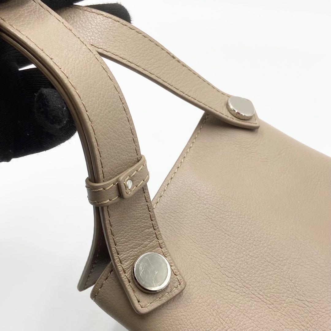 マザーハウス　ソラ　2ウェイショルダーバッグ　レザー　ベージュ　Mサイズ