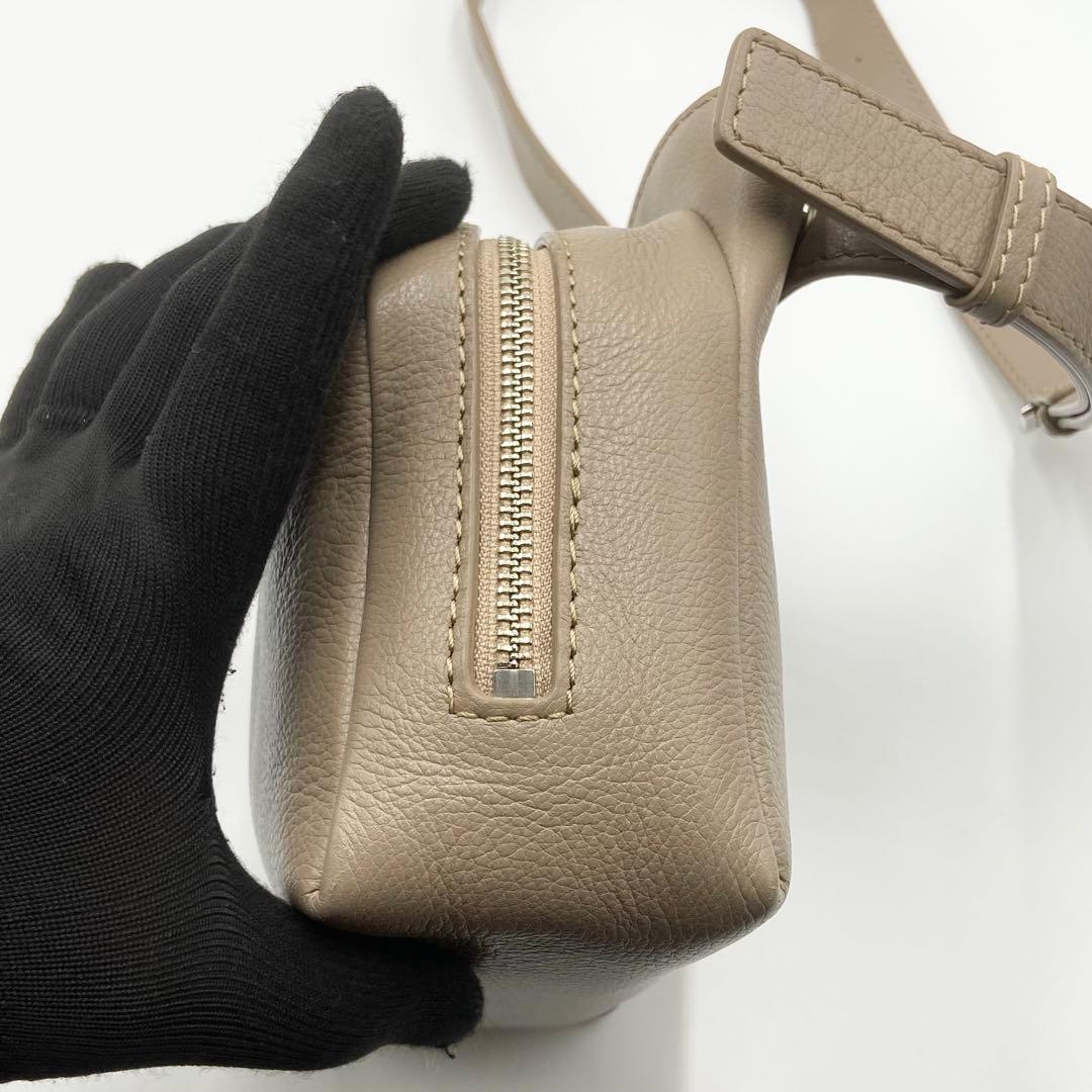 マザーハウス　ソラ　2ウェイショルダーバッグ　レザー　ベージュ　Mサイズ