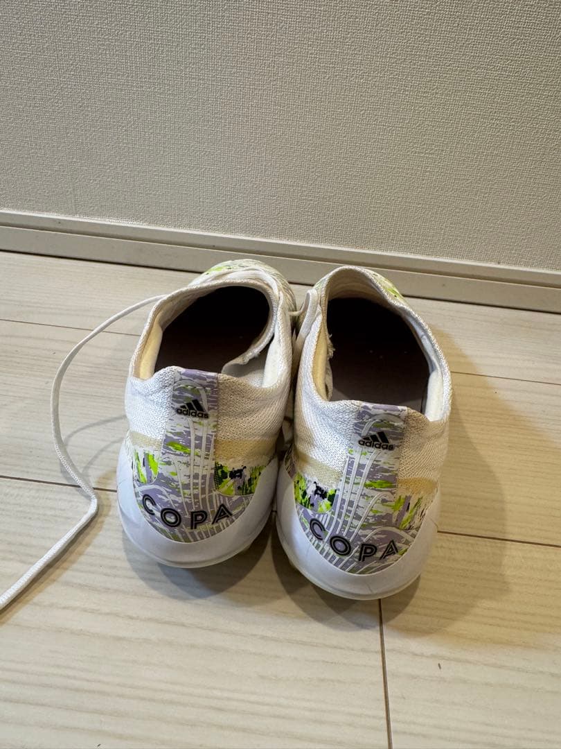 adidas COPA サッカーシューズ ホワイト/イエロー