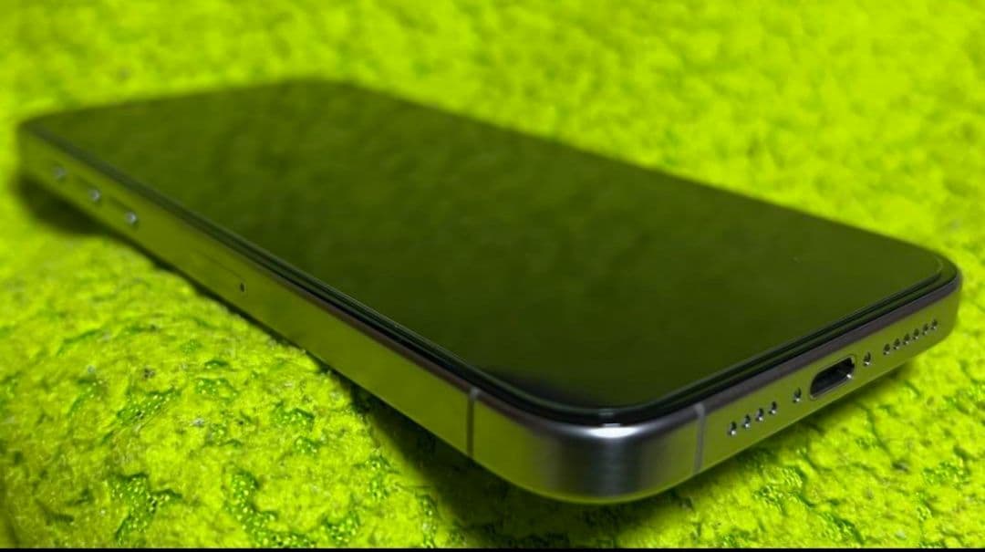 ★ストレージ１ＴＢ★２０２６年４月迄保証有★iPhone１５pro MAX★美品