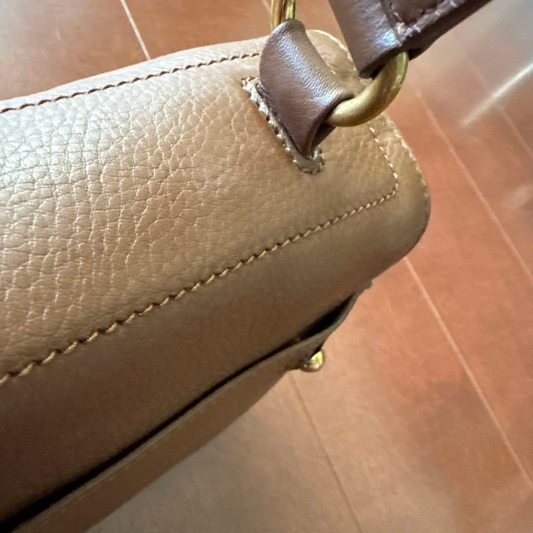 イヴサンローラン ミューズトゥ