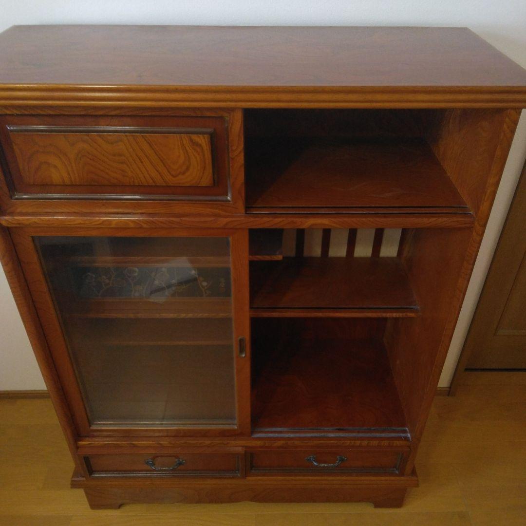 茶箪笥 ガラス扉付き 収納家具
