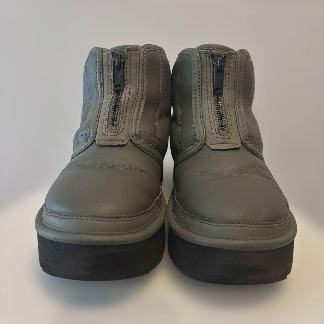 UGG Neumel Platformムートンブーツ ヘイリービーバー着用モデル