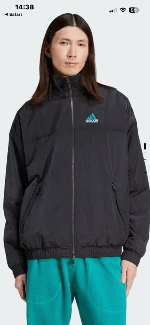 アディダス　ナイロンセットアップ