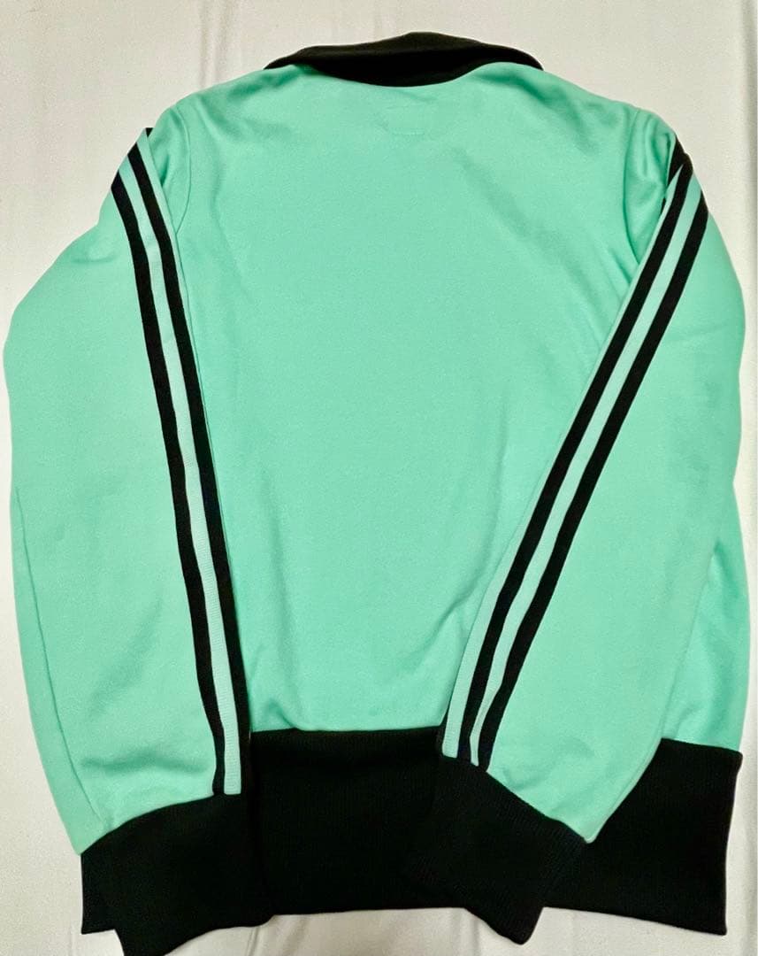 adidas トラックジャケット　ミント