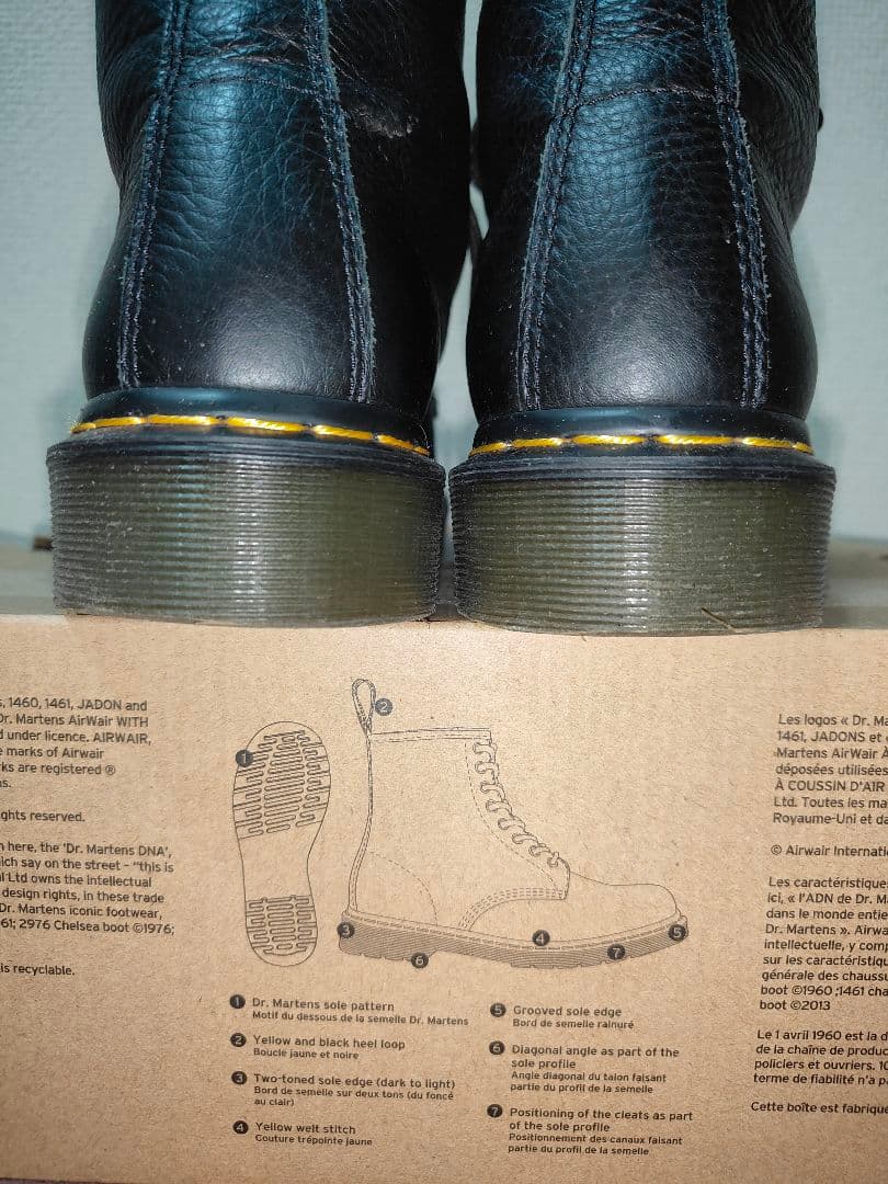 Dr.Martens　UK8