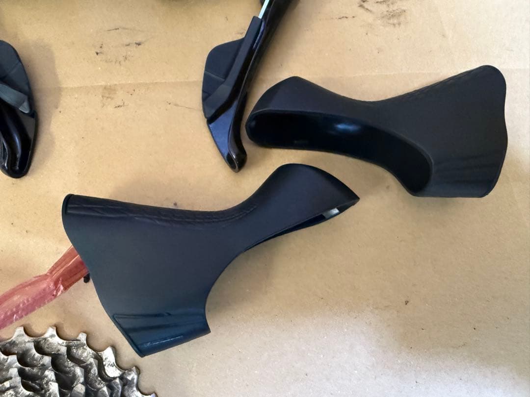 シマノ 105 5800 グループセット　デュラエース　新品ブラケットカバー