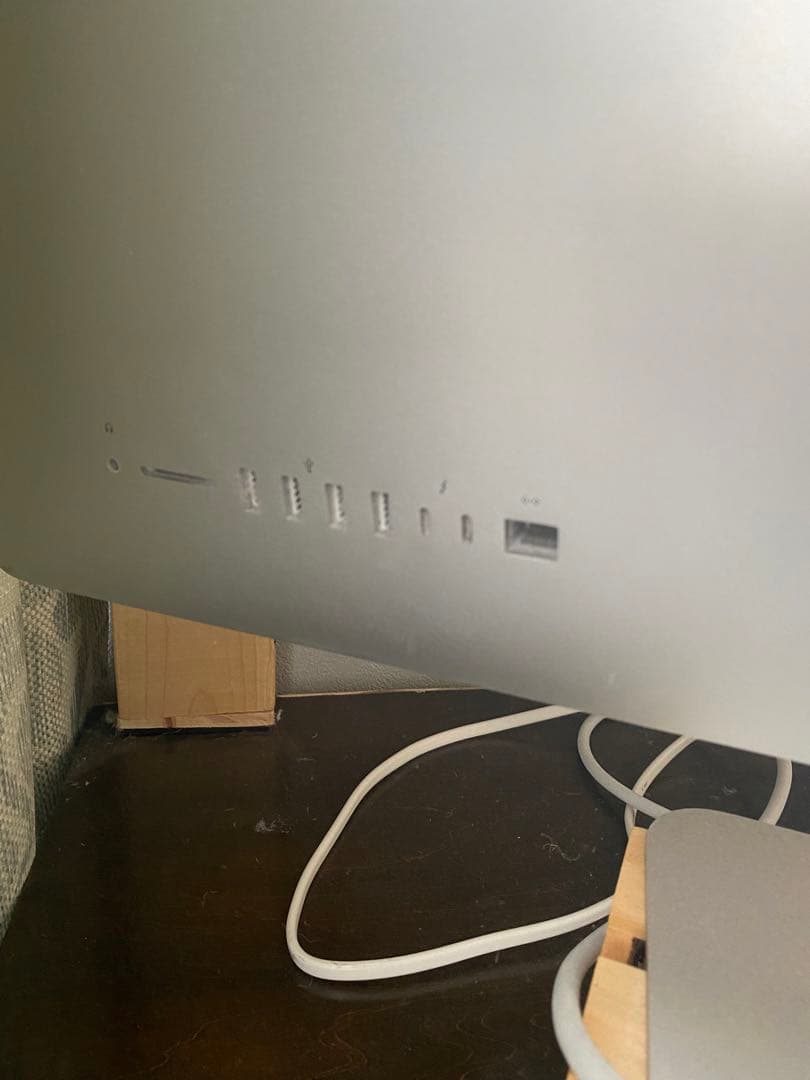 Apple iMac 27インチ Retina 5Kディスプレイモデル