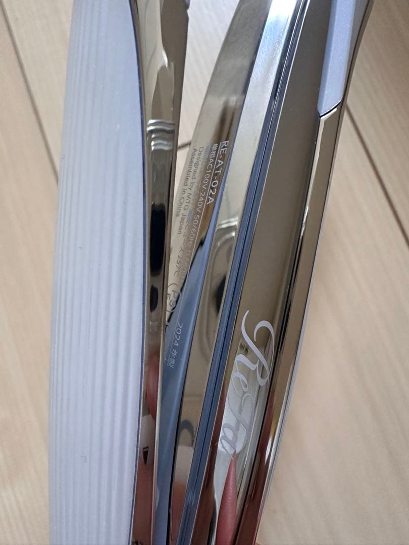 ReFa リファストレートヘアアイロン1度のみ使用