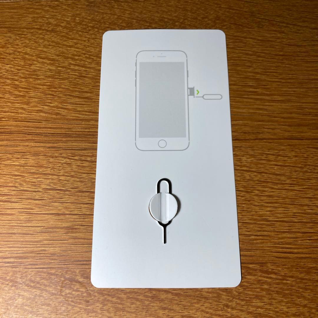 iPhone8 256GB シルバー 外箱付 画面前面一部割有り　SIMフリー