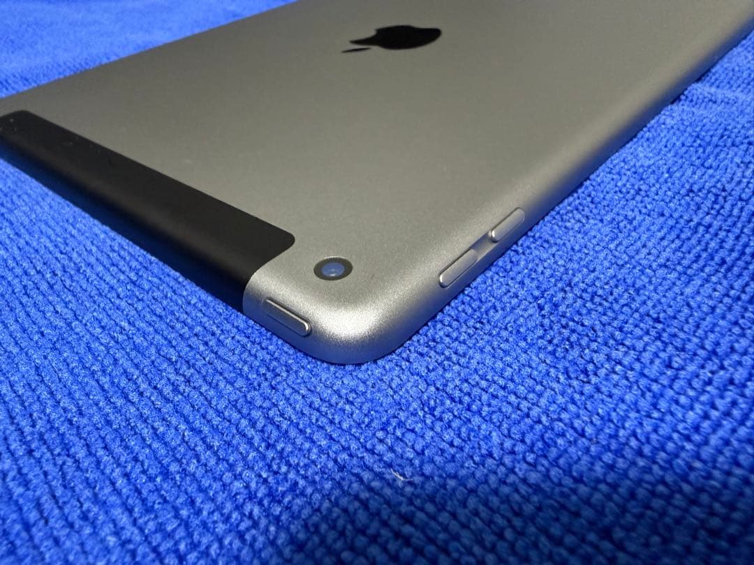 【美品バッテリー100%】iPad (第6世代) Cellular SIMフリー