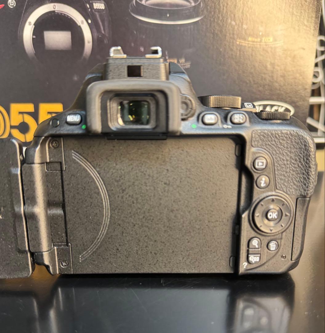Nikon D5500 ダブルズームキット デジタル一眼レフカメラ