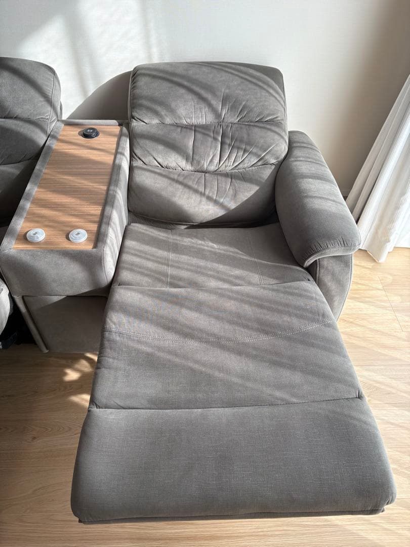 ニトリ Nビリーバ 電動リクライニングソファ 2人掛け 布張り グレー ふかふか