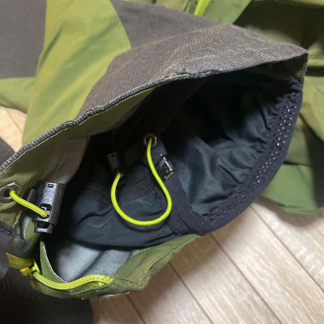 人気ホグロフス GORE-TEX上下セット　Lサイズ　スキー・スノーボードウエア