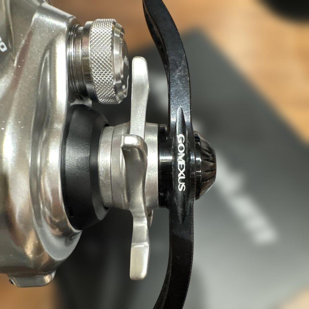 シマノ16メタニウム MG 送料無料 ゴメクサスハンドル付き