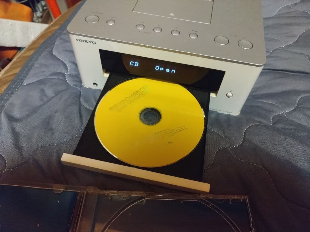 ONKYO CR-U3LT　オンキヨー　オーディオ　コンポ　Lightning