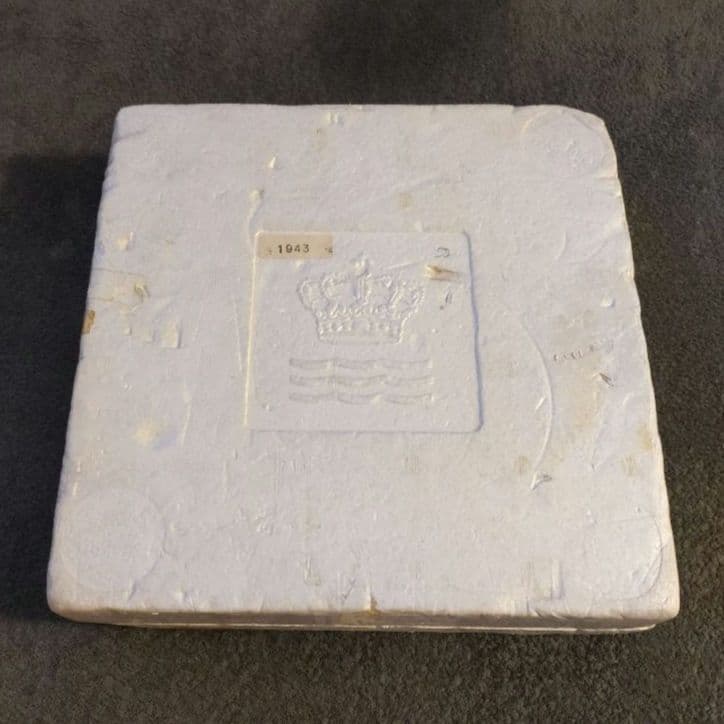 ブ*チ様 【年末最終価格】希少 1943年 ロイヤルコペンハーゲン イヤープレー