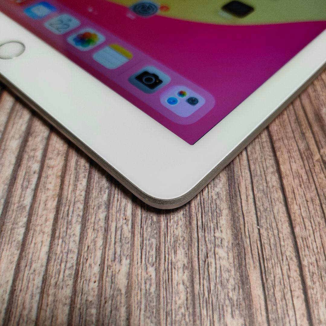 iPad 第6世代 32GB SIMフリー 美品 バッテリー100%
