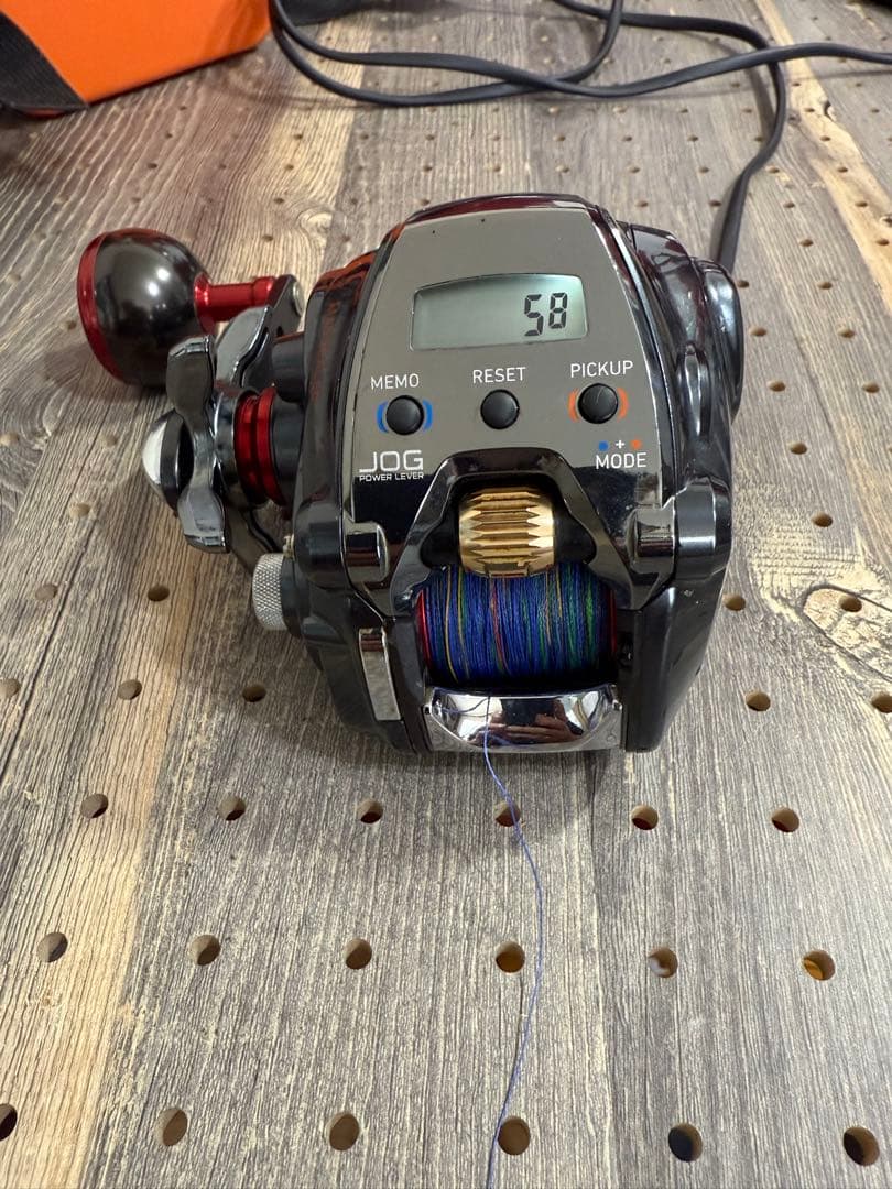 うちさん専用DAIWA 19シーボーグ200jL美品エアコード付き
