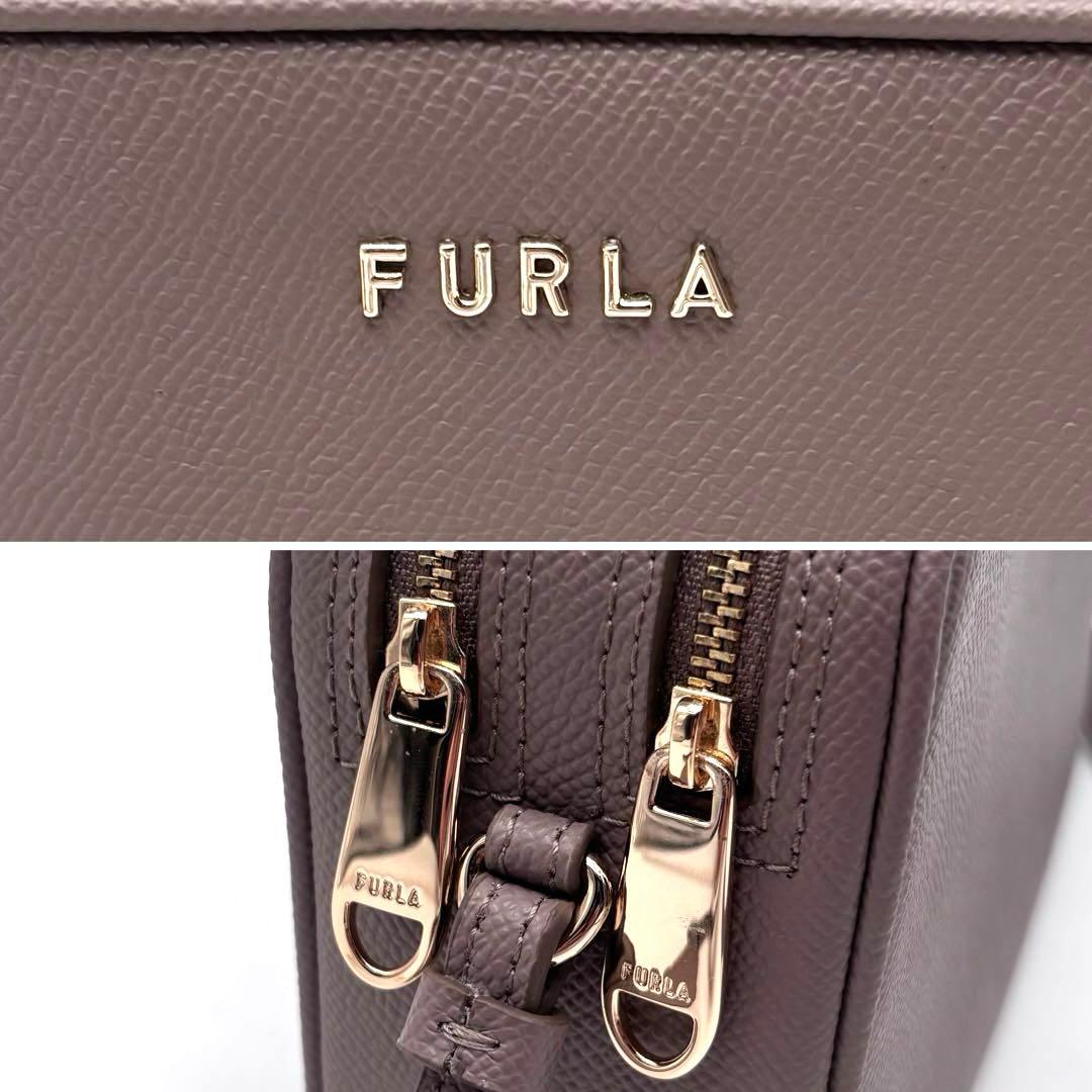 ✨未使用級✨現行ロゴ✨フルラ　カメラバッグ　ショルダーバッグ　リリー　レザー