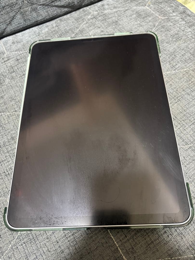 iPad Air(第5世代)10.9インチWi-Fiモデル　64GBスターライト