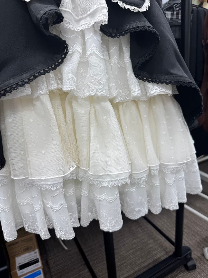 ロリータスタイル ミニワンピース 半袖 黒と白